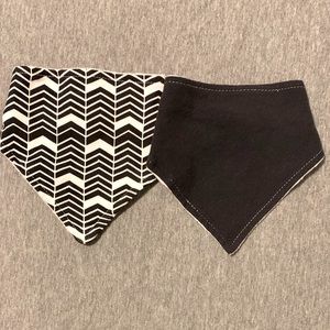 4/$10 2PC Bandana Bib Set